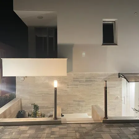 Regina Paloma With Swimming Pool Apartment