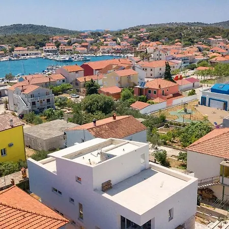 Regina Paloma With Swimming Pool *