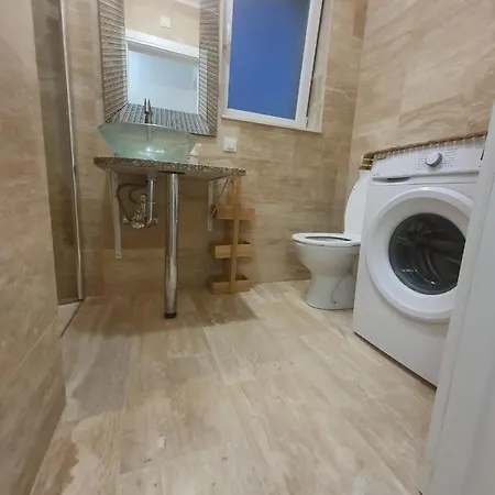 Regina Paloma With Swimming Pool Jezera