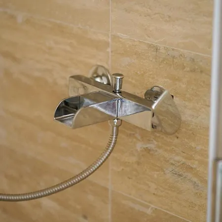 Regina Paloma With Swimming Pool Apartment Jezera