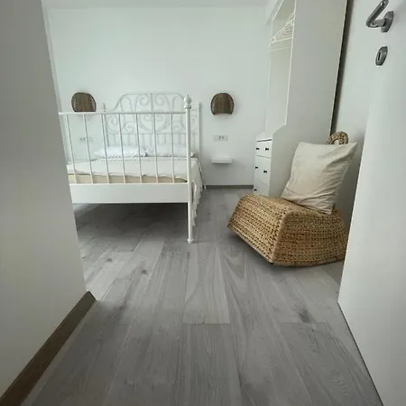 Regina Paloma With Swimming Pool Appartement Jezera