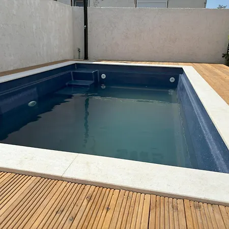 Regina Paloma With Swimming Pool Jezera