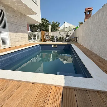 Appartamento Regina Paloma With Swimming Pool