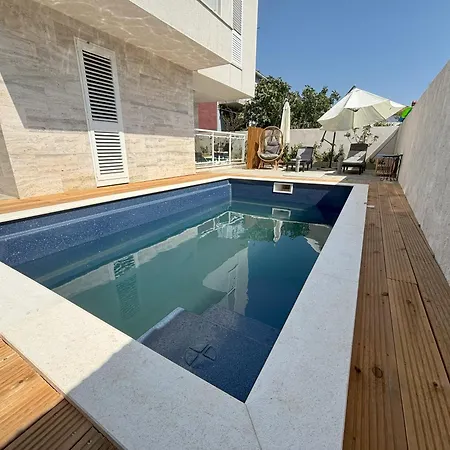Regina Paloma With Swimming Pool Appartement *