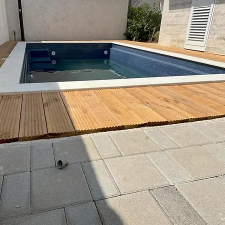 Appartement Regina Paloma With Swimming Pool