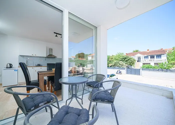 Regina Paloma With Swimming Pool * Jezera