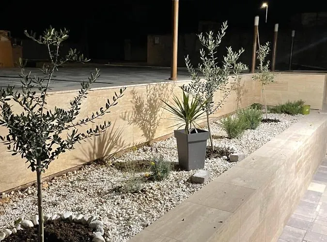 Regina Paloma With Swimming Pool * Jezera