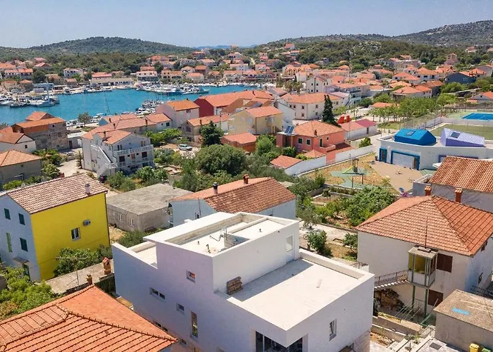 Regina Paloma With Swimming Pool *