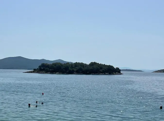 Regina Paloma With Swimming Pool