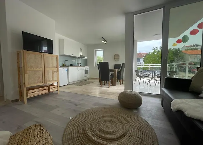 Regina Paloma With Swimming Pool