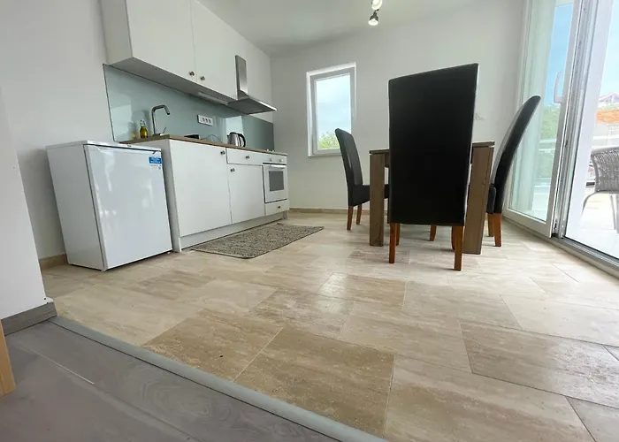 Regina Paloma With Swimming Pool