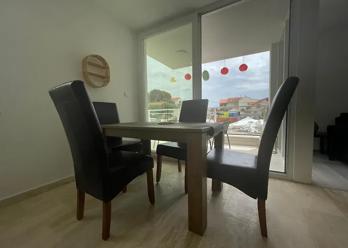 Regina Paloma With Swimming Pool * Jezera