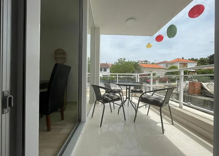 Apartman Regina Paloma With Swimming Pool